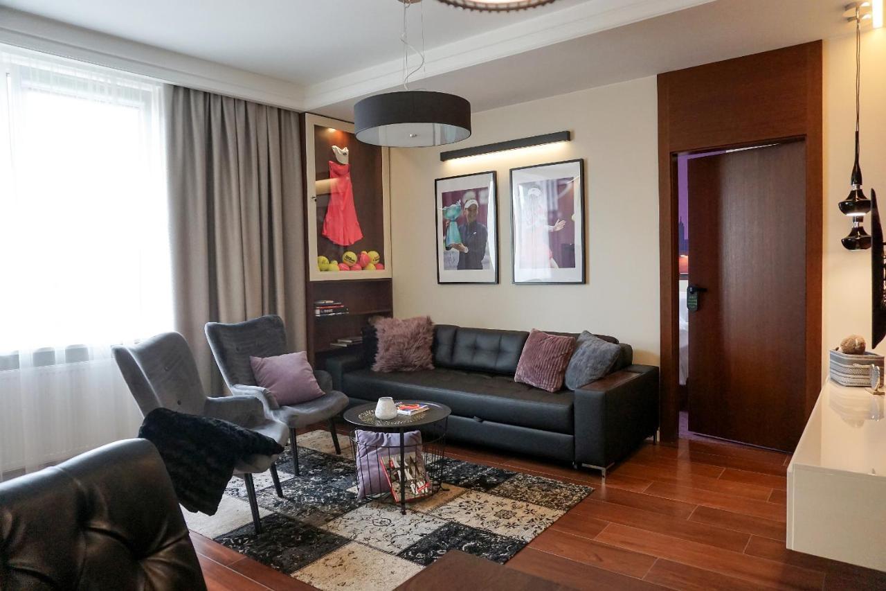 Deluxe Apartment